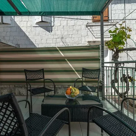 Stone House Ernest Tatil Evi *