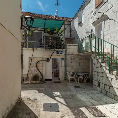 Σπίτι διακοπών Stone House Ernest *