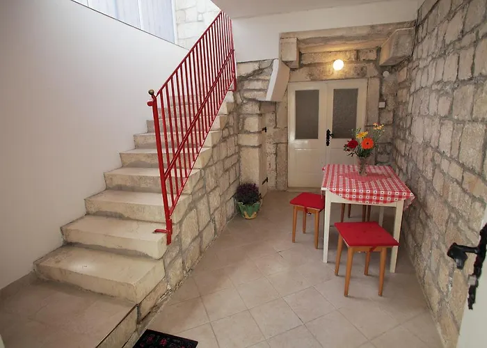 Stone House Ernest Nyaraló Trogir