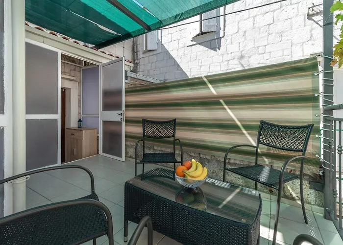 Stone House Ernest Tatil Evi *